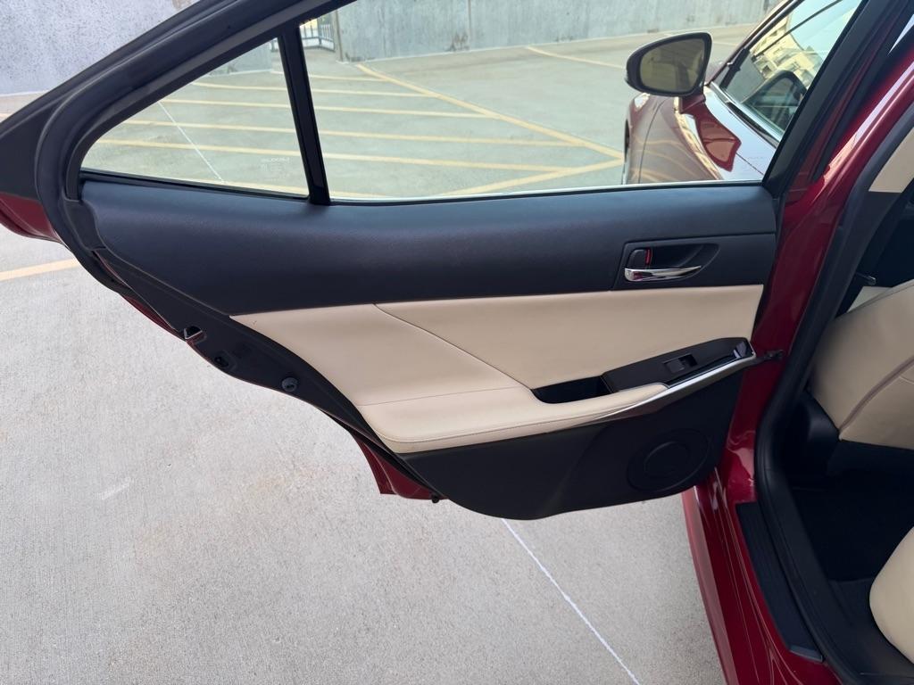 Lexus IS 250 AWD 2015