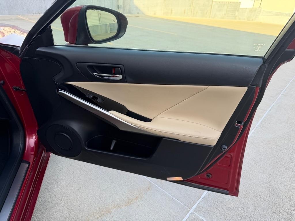 Lexus IS 250 AWD 2015