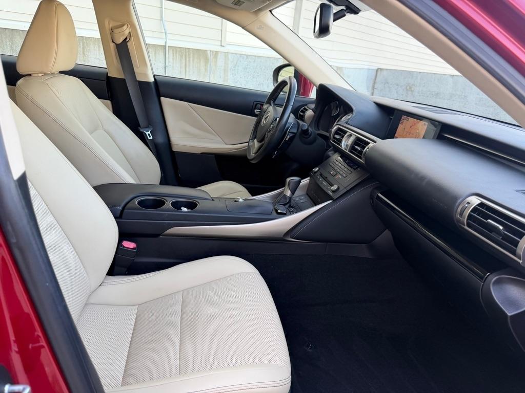 Lexus IS 250 AWD 2015