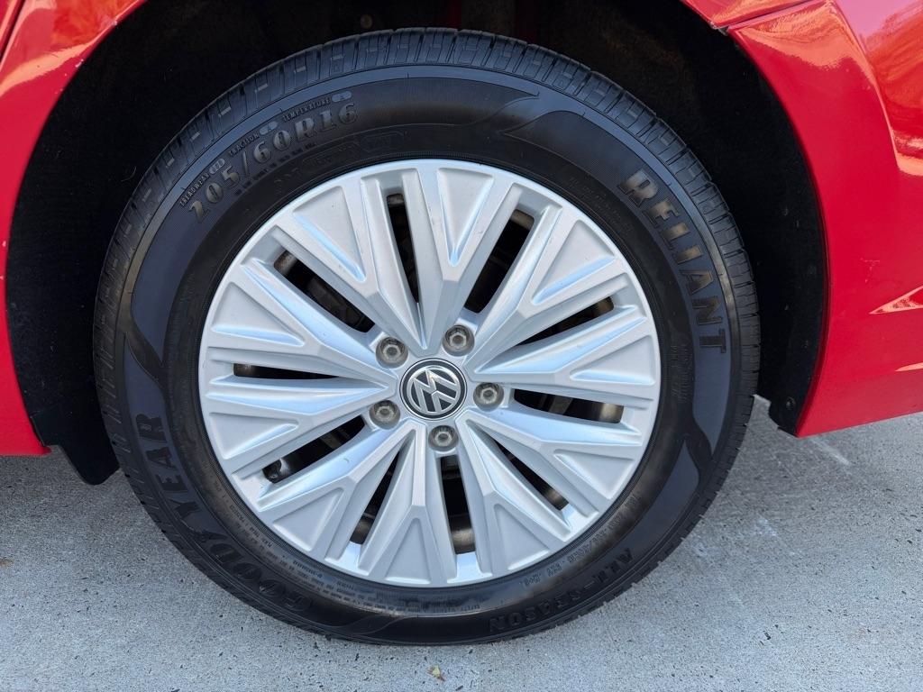 Volkswagen Jetta 1.4T S 8A 2019