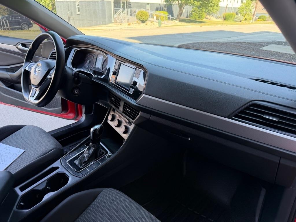Volkswagen Jetta 1.4T S 8A 2019