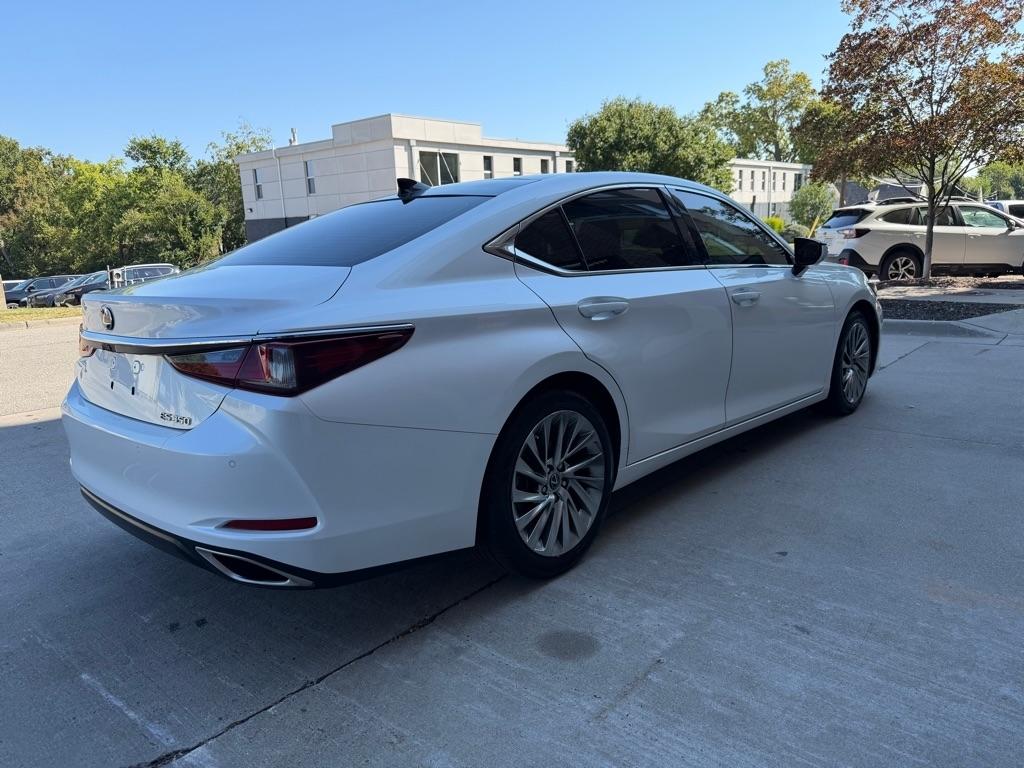 Lexus ES 350 Luxury 2019