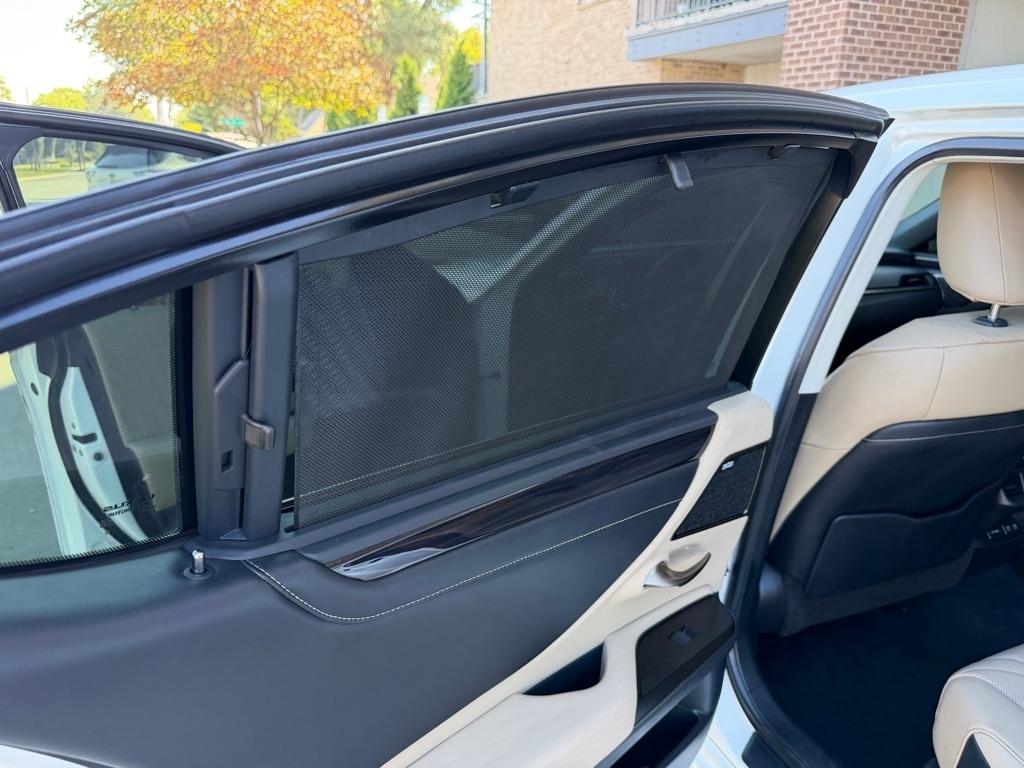 Lexus ES 350 Luxury 2019
