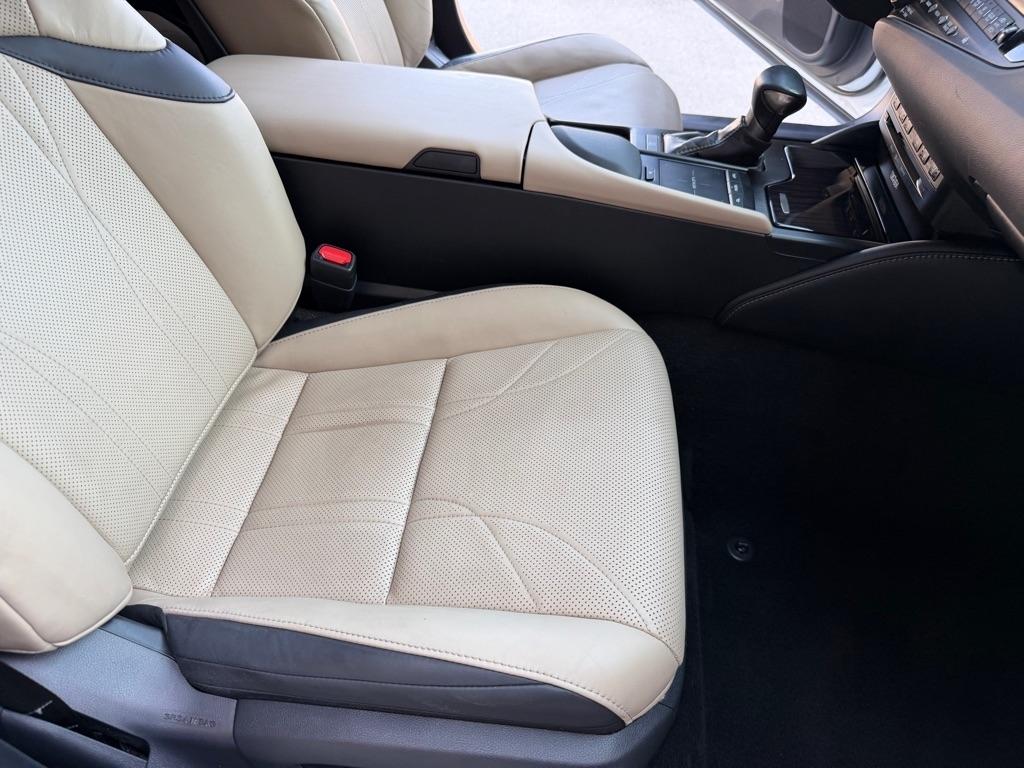 Lexus ES 350 Luxury 2019