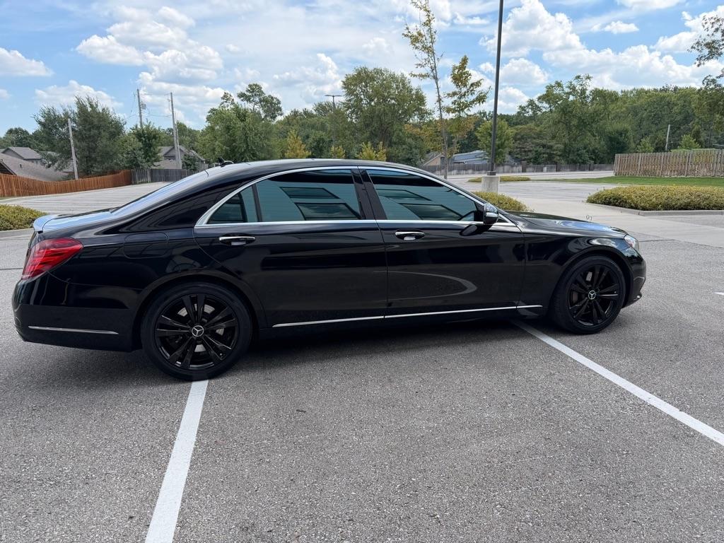 Mercedes-Benz S-Class S550 2015