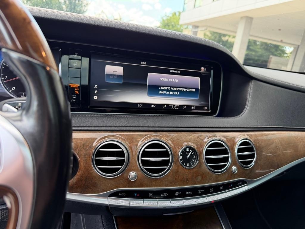 Mercedes-Benz S-Class S550 2015