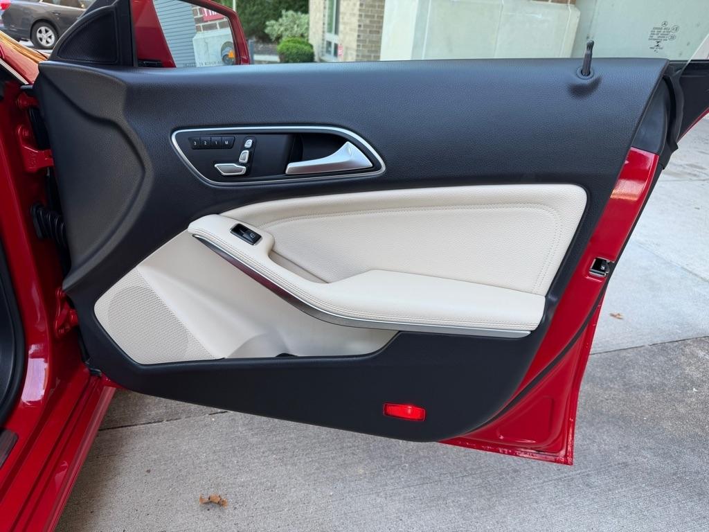 Mercedes-Benz CLA-Class CLA250 4MATIC 2019