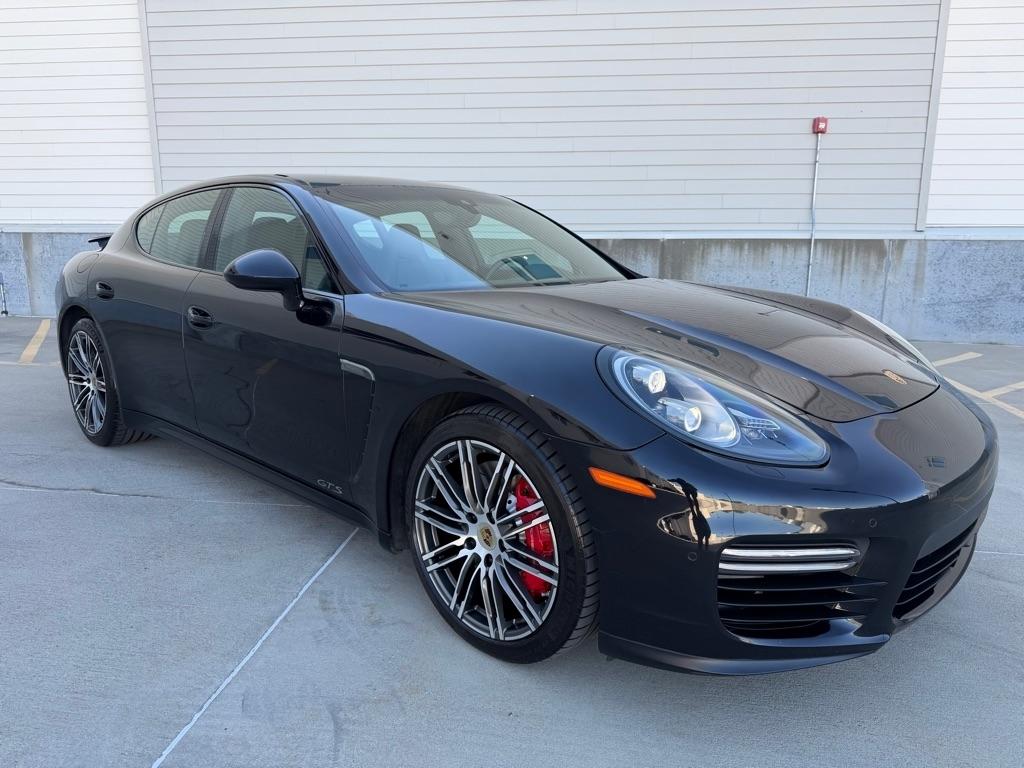 Porsche Panamera GTS 2015