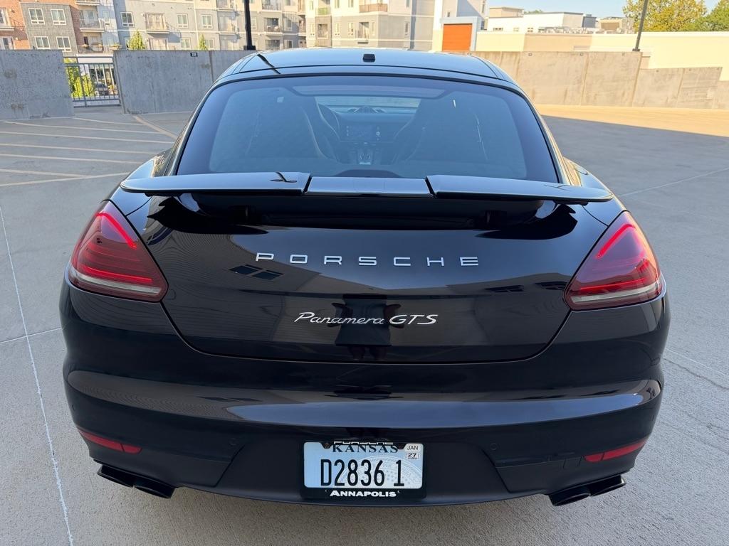 Porsche Panamera GTS 2015