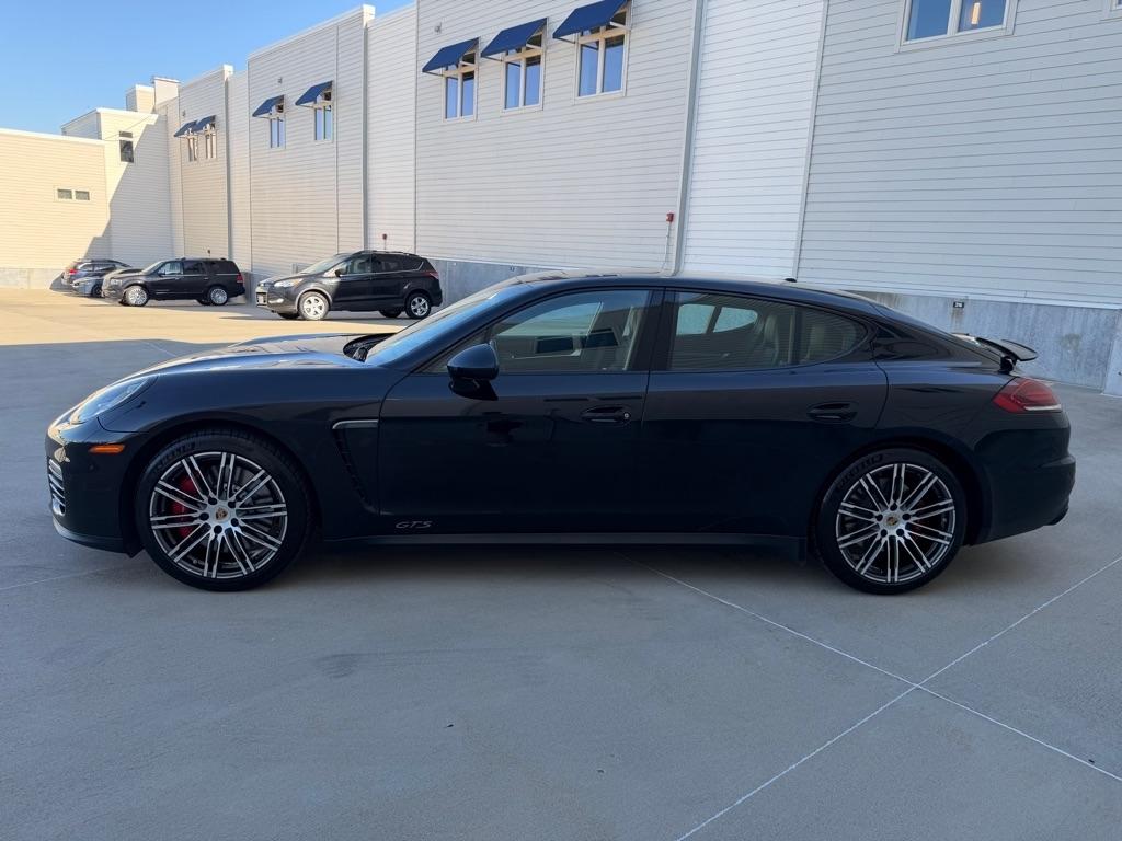 Porsche Panamera GTS 2015