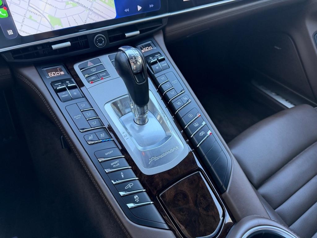 Porsche Panamera GTS 2015