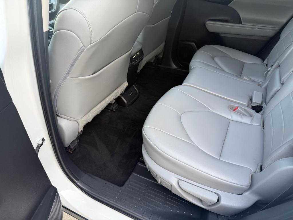Toyota Highlander XLE AWD V6 2022