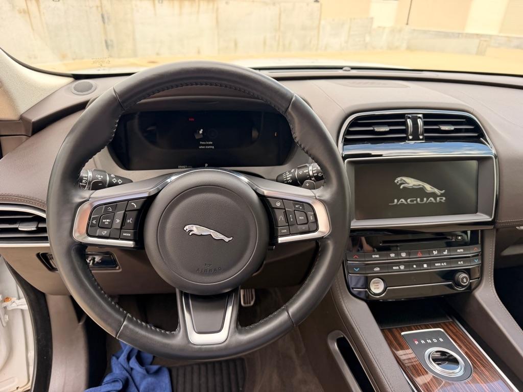 Jaguar F-Pace 25t Prestige 2019