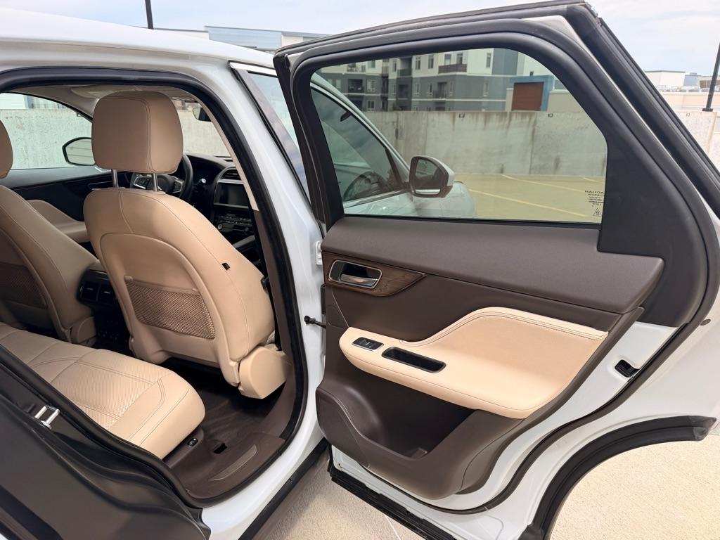 Jaguar F-Pace 25t Prestige 2019