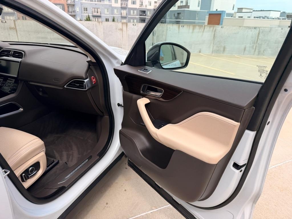 Jaguar F-Pace 25t Prestige 2019