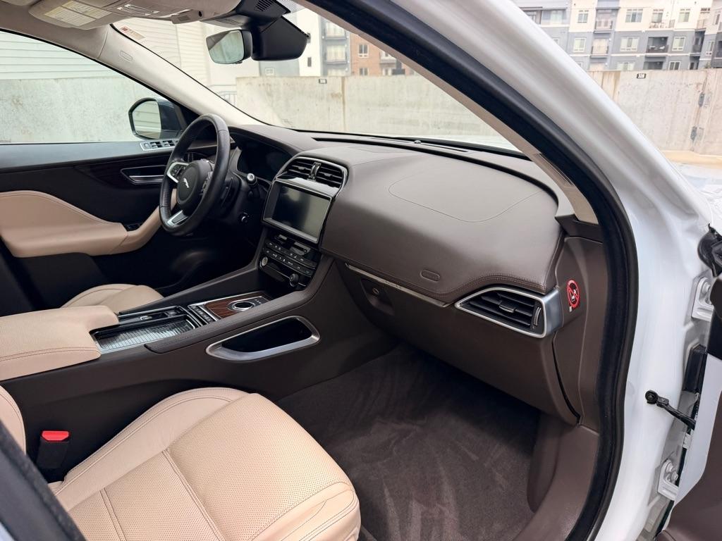 Jaguar F-Pace 25t Prestige 2019