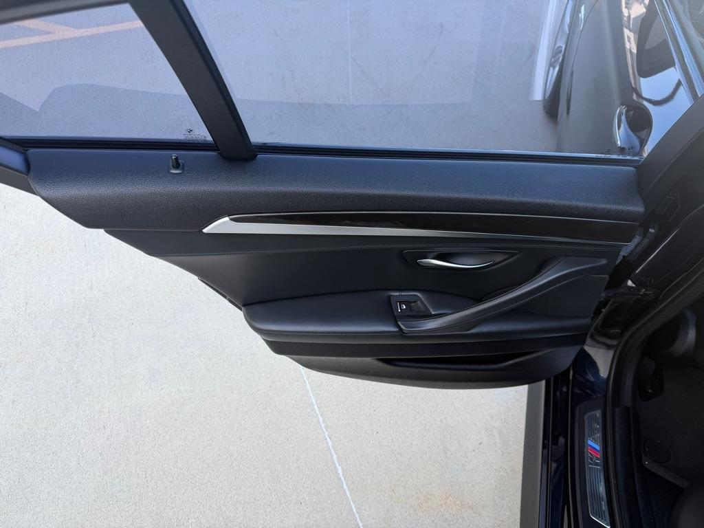 BMW 5-Series 535i xDrive 2016