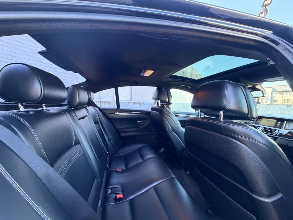 BMW 5-Series 535i xDrive 2016