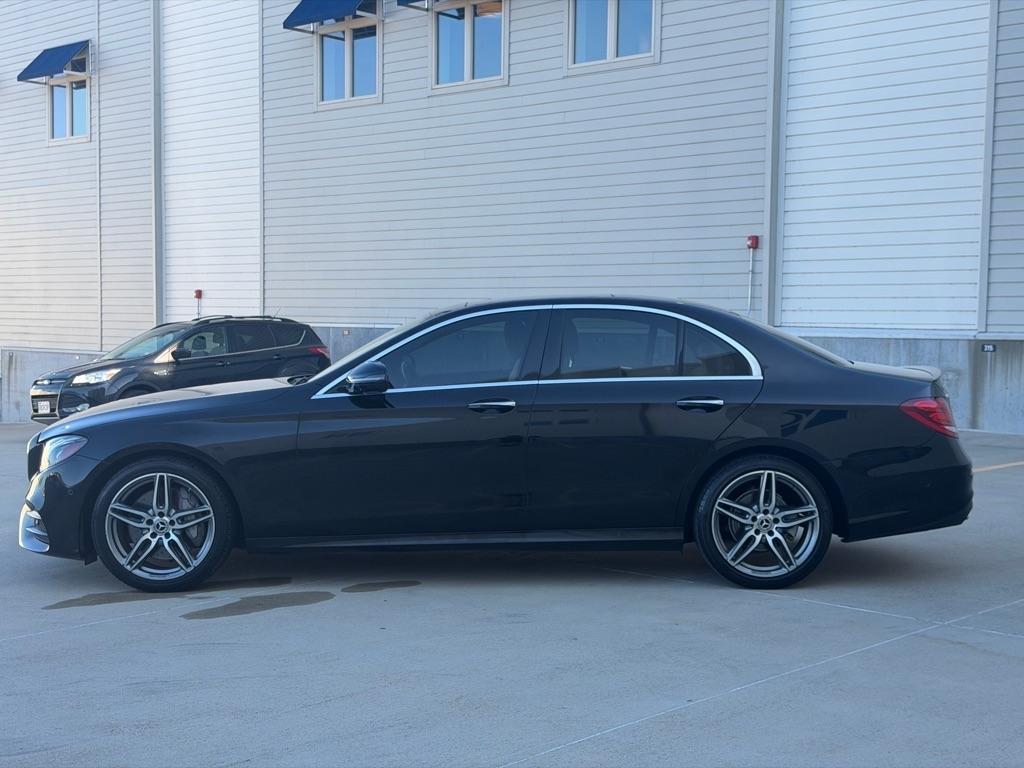 Mercedes-Benz E-Class E300 Luxury 4MATIC Sedan 2019