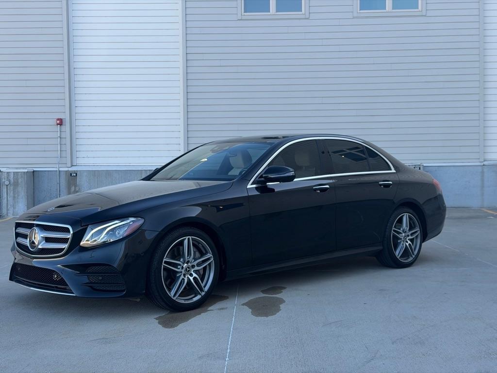 Mercedes-Benz E-Class E300 Luxury 4MATIC Sedan 2019