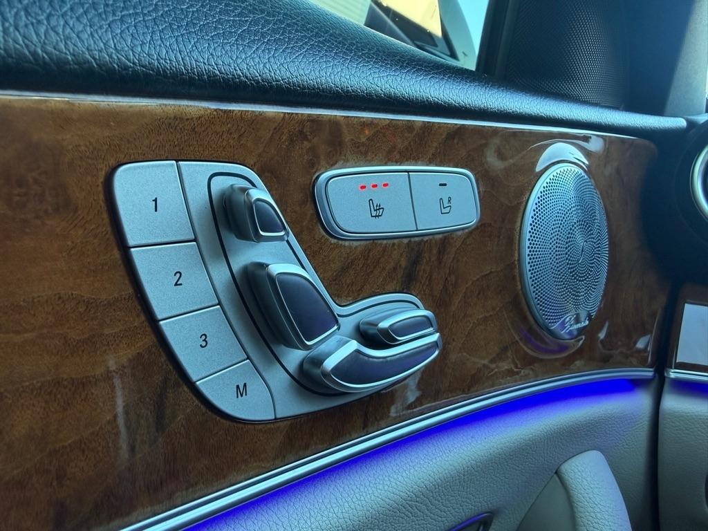 Mercedes-Benz E-Class E300 Luxury 4MATIC Sedan 2019