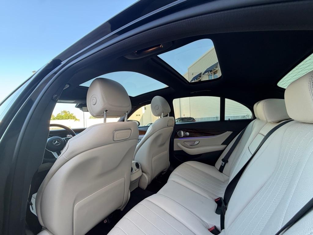 Mercedes-Benz E-Class E300 Luxury 4MATIC Sedan 2019
