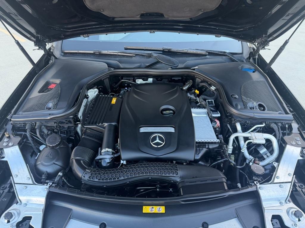 Mercedes-Benz E-Class E300 Luxury 4MATIC Sedan 2019