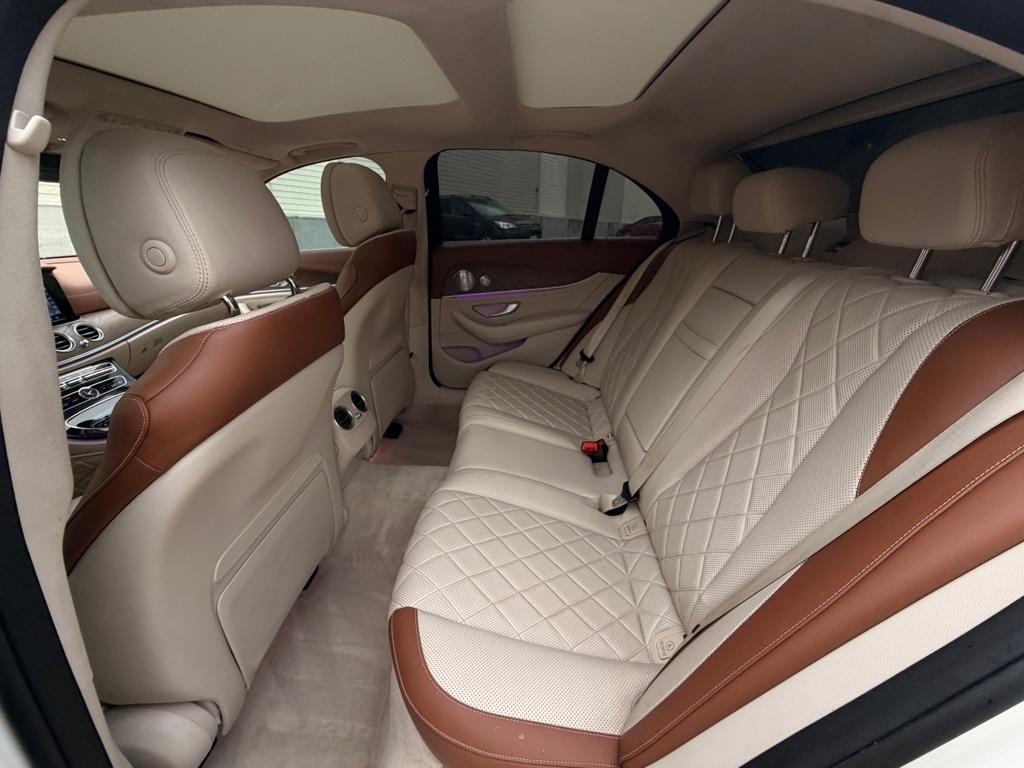 Mercedes-Benz E-Class E300 Luxury 4MATIC Sedan 2017