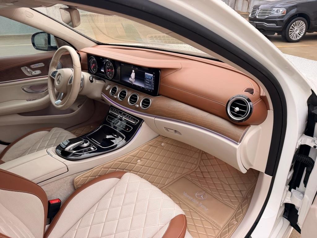 Mercedes-Benz E-Class E300 Luxury 4MATIC Sedan 2017