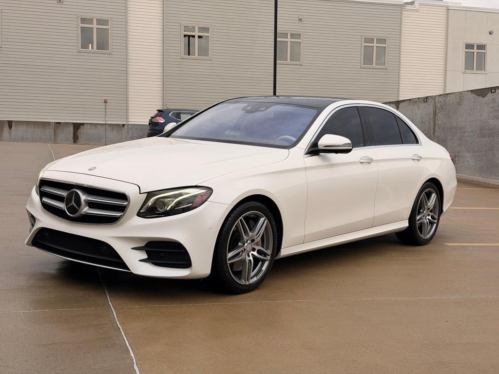 Mercedes-Benz E-Class E300 Luxury 4MATIC Sedan 2017