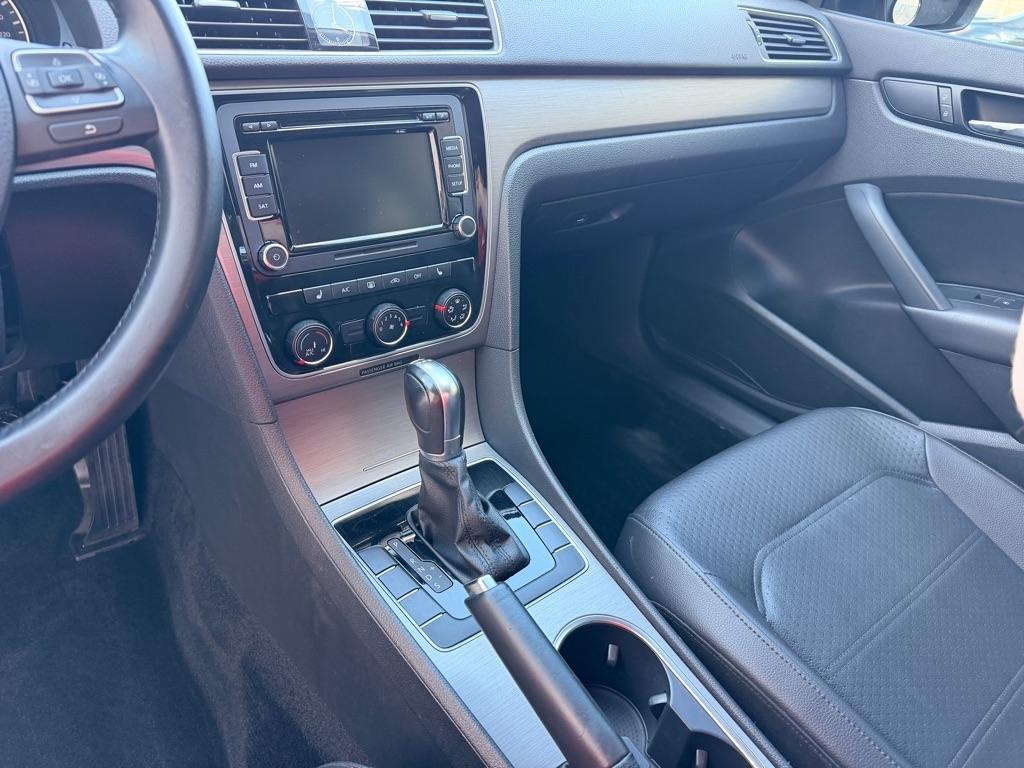Volkswagen Passat 2.0L TDI SE AT 2014