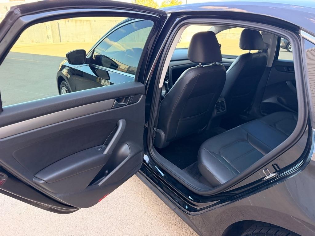 Volkswagen Passat 2.0L TDI SE AT 2014