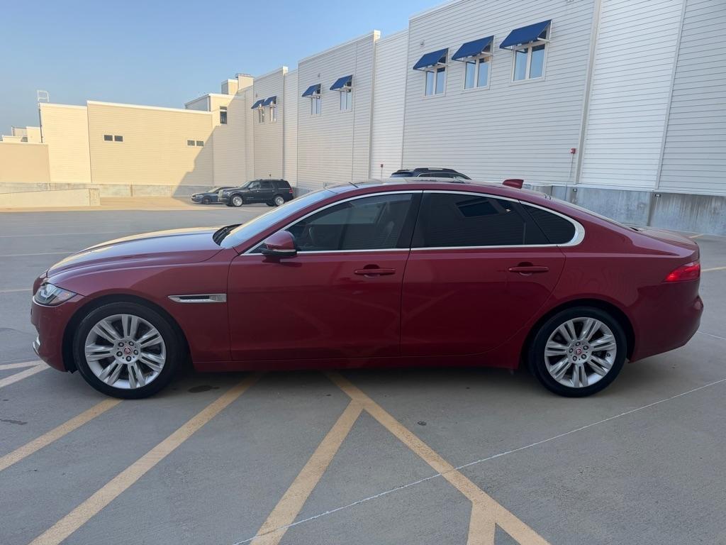 Jaguar XF-Series 35t Premium 2017