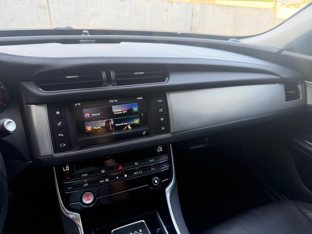 Jaguar XF-Series 35t Premium 2017
