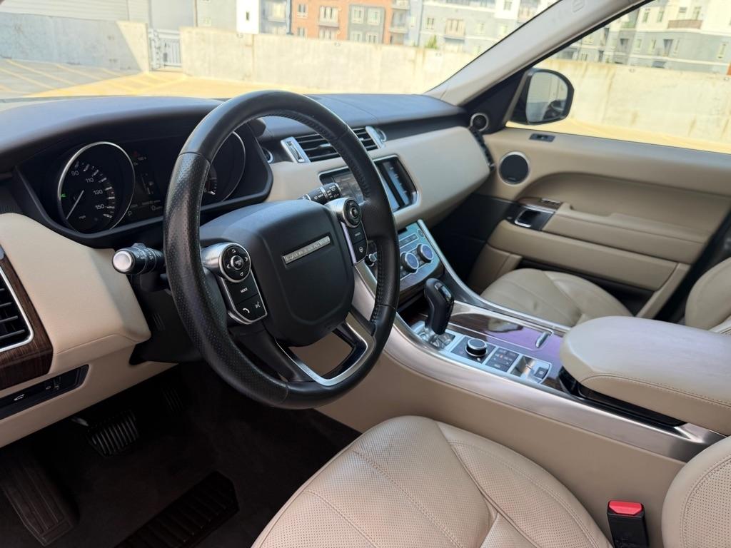 Land Rover Range Rover Sport 3.0L V6 Supercharged SE 2014