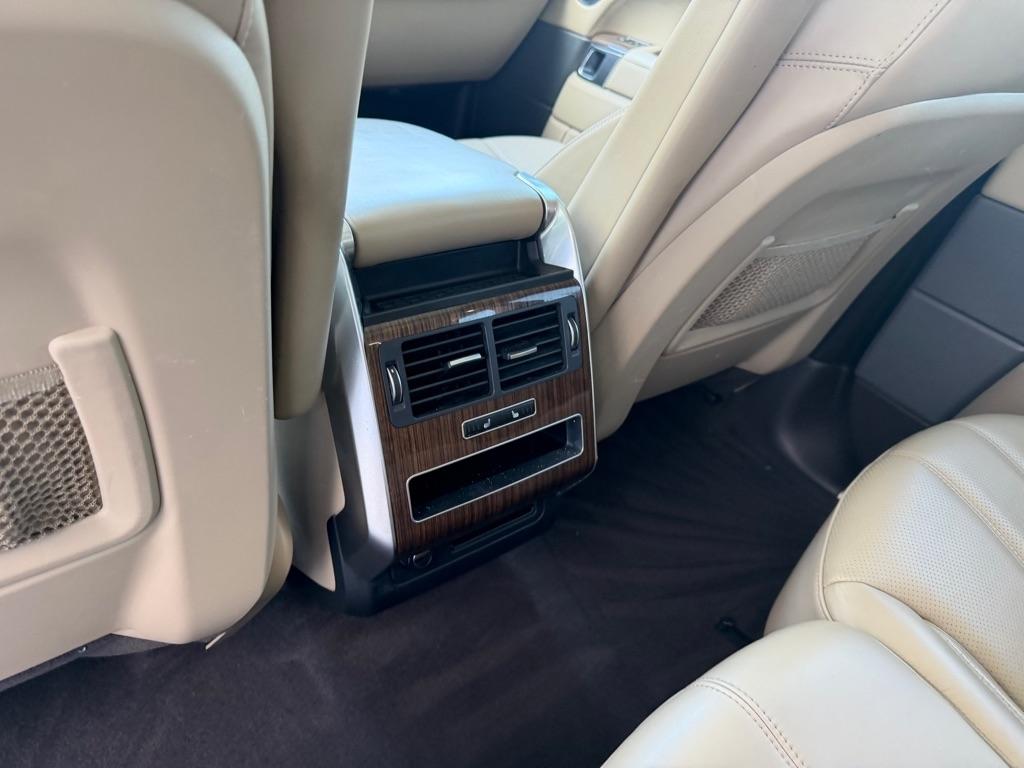 Land Rover Range Rover Sport 3.0L V6 Supercharged SE 2014