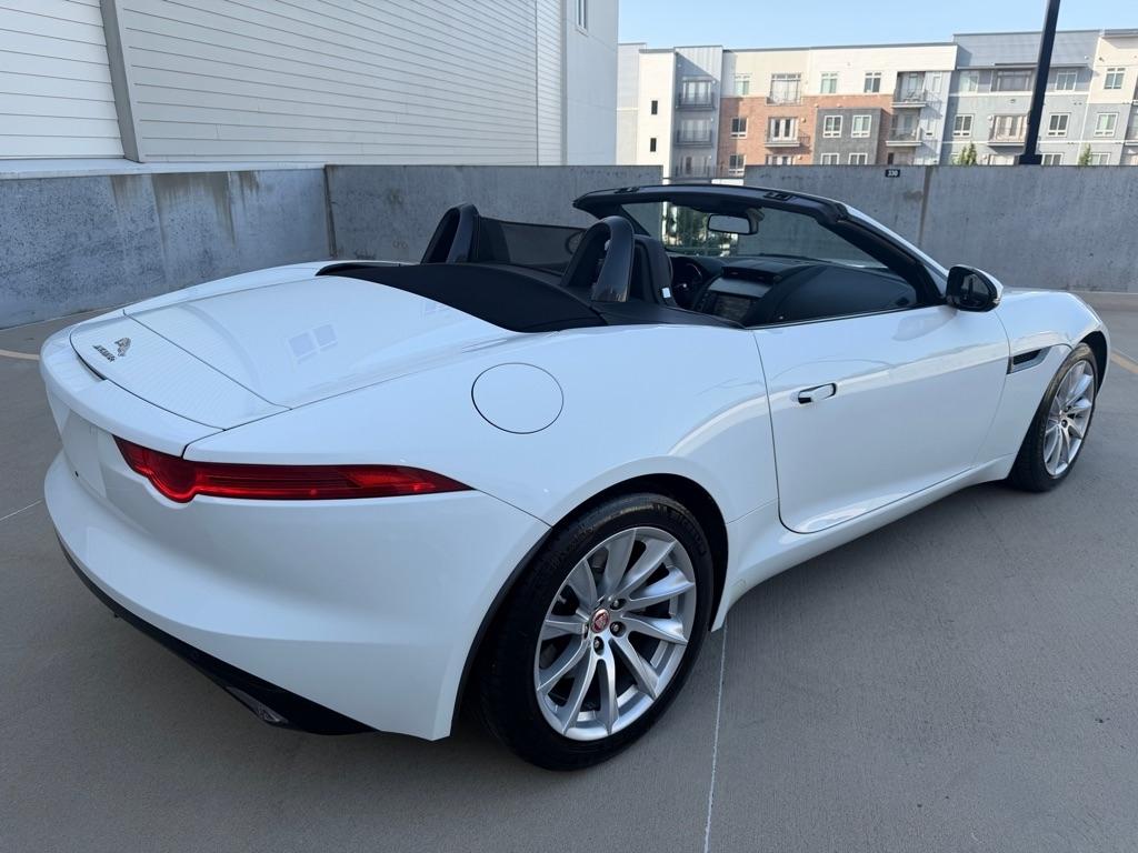 Jaguar F-Type Base Convertible 2015