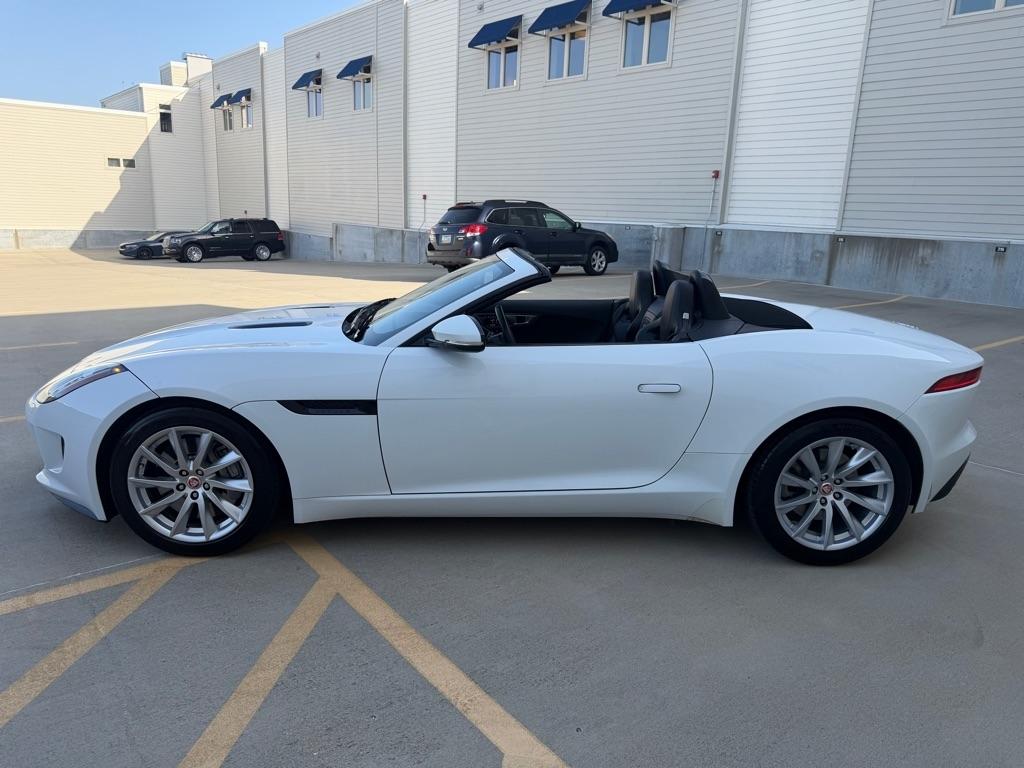 Jaguar F-Type Base Convertible 2015