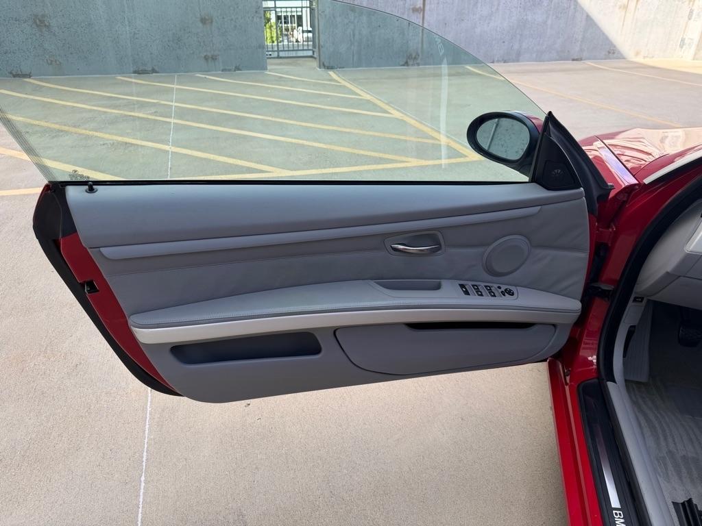 BMW 3-Series 335i Convertible 2008