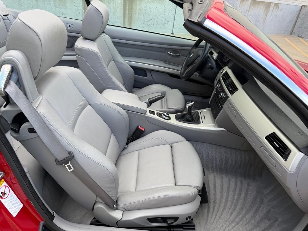BMW 3-Series 335i Convertible 2008