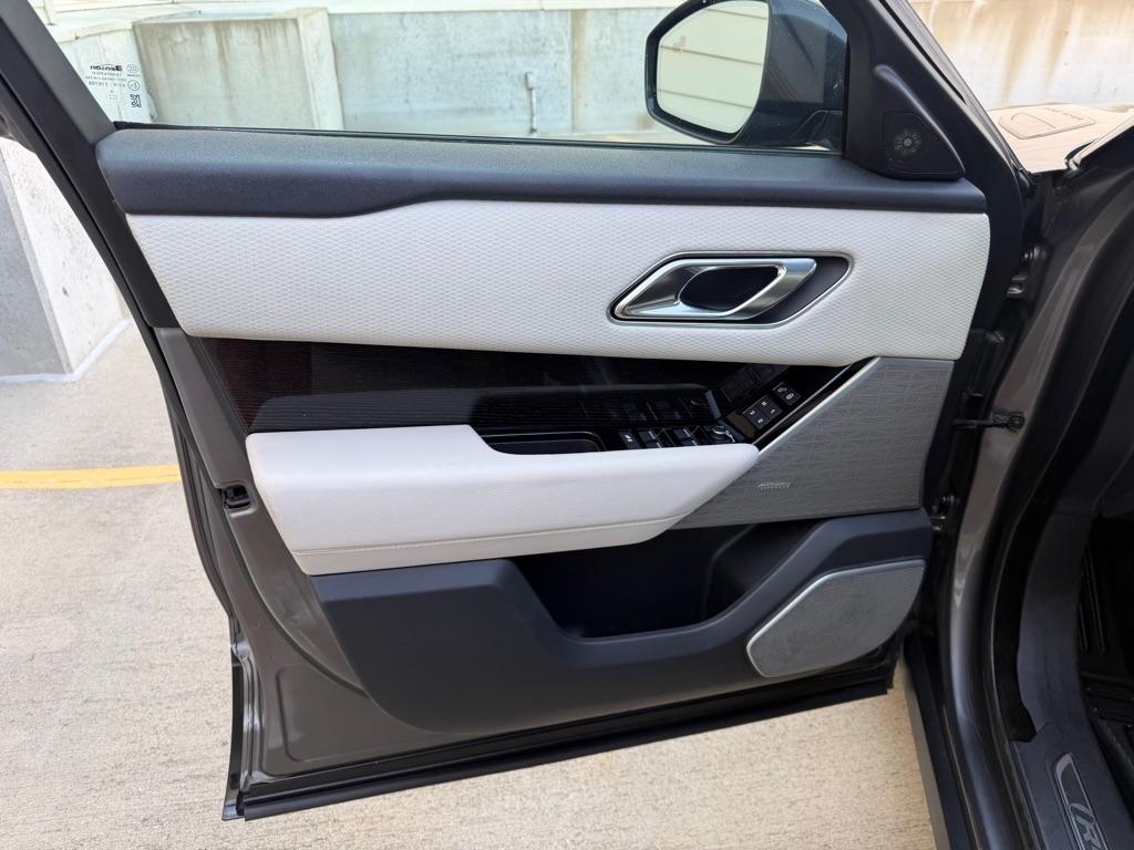 Land Rover Range Rover Velar R-Dynamic SE 2018