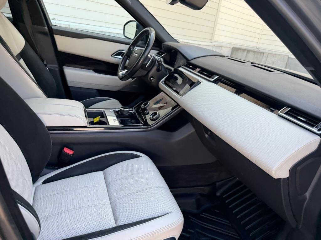 Land Rover Range Rover Velar R-Dynamic SE 2018