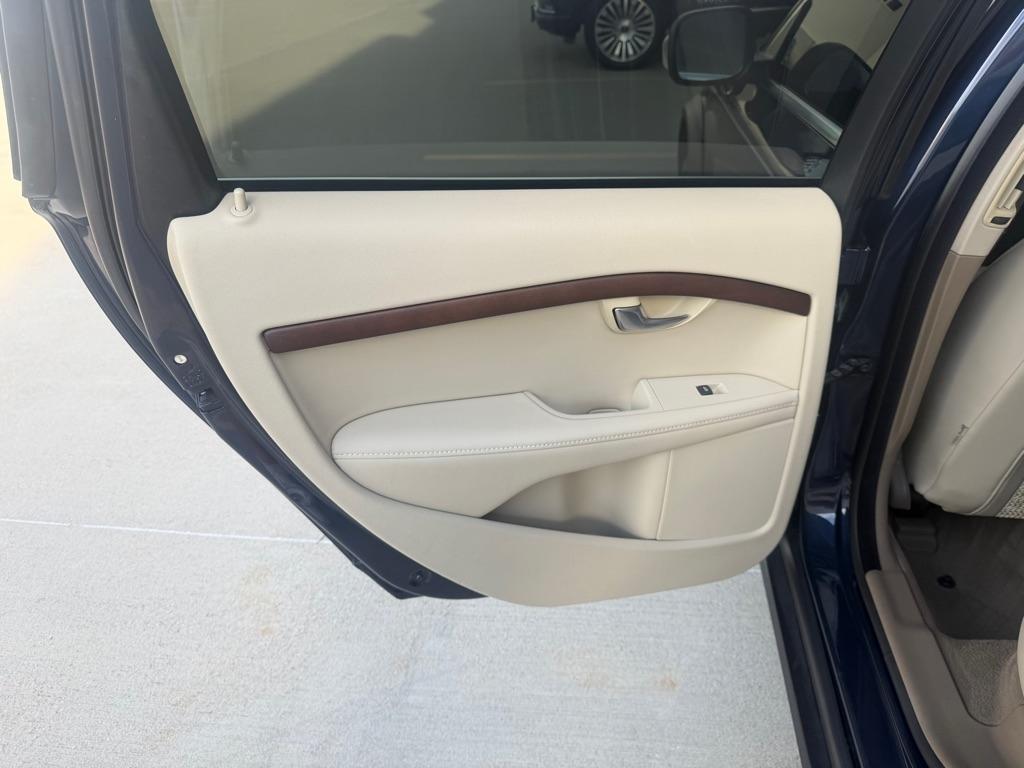Volvo XC70 3.2 AWD 2011