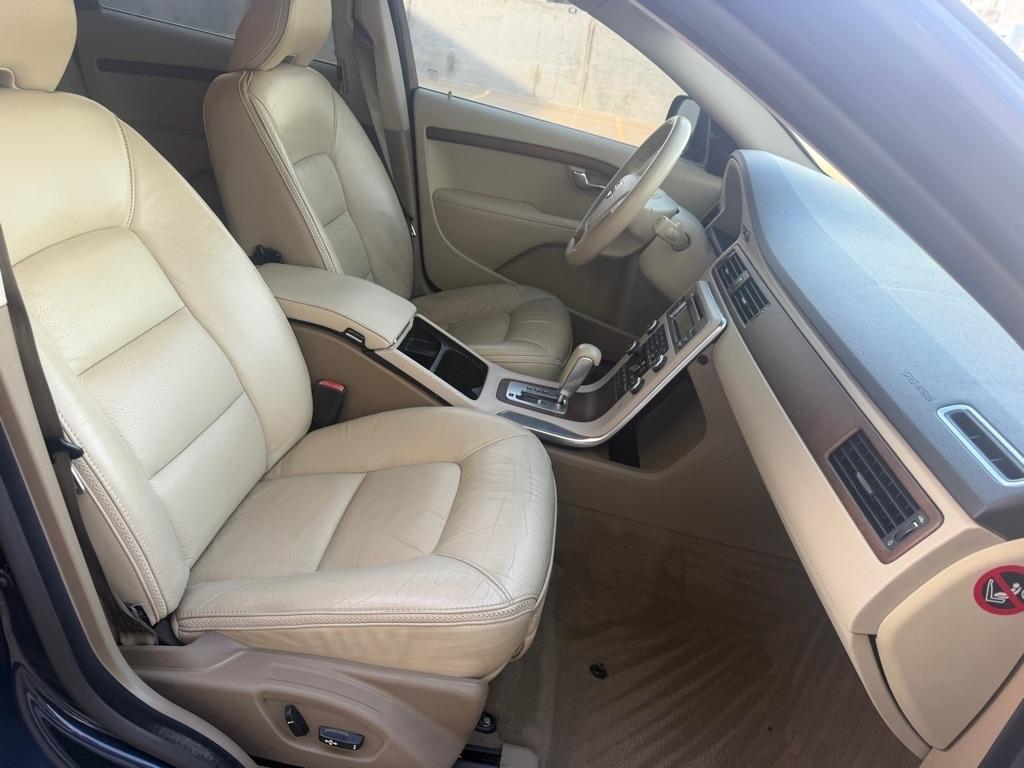 Volvo XC70 3.2 AWD 2011