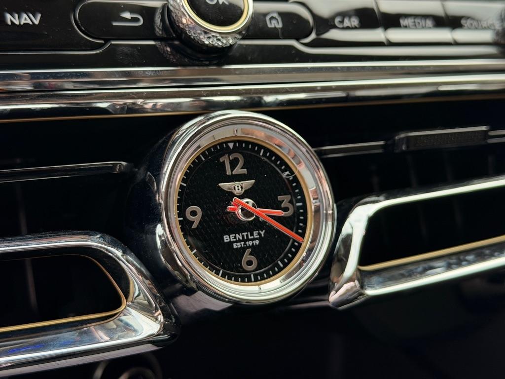 Bentley Flying Spur  2021