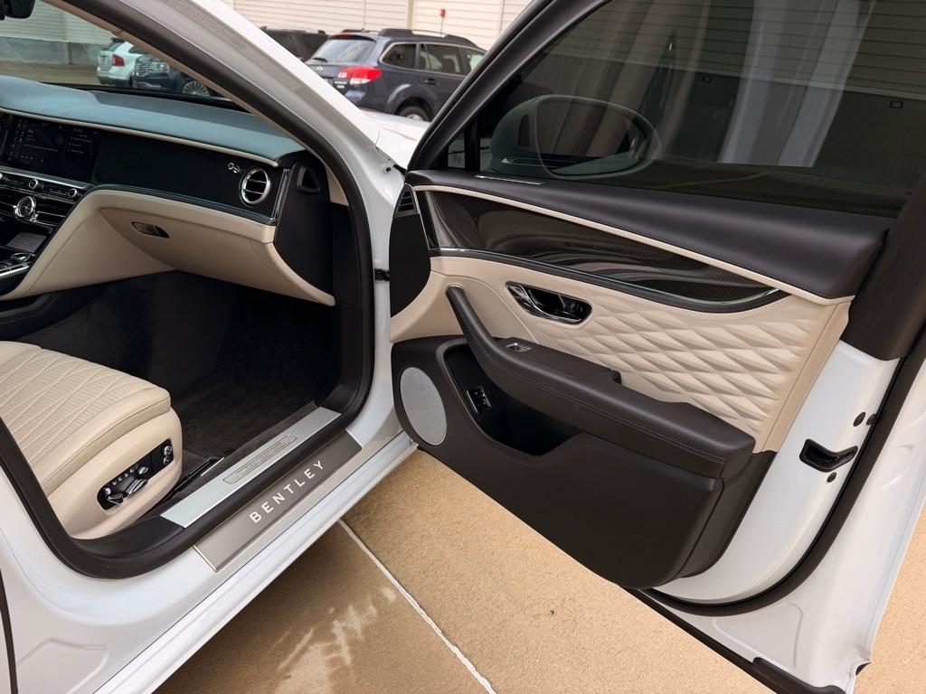 Bentley Flying Spur  2021