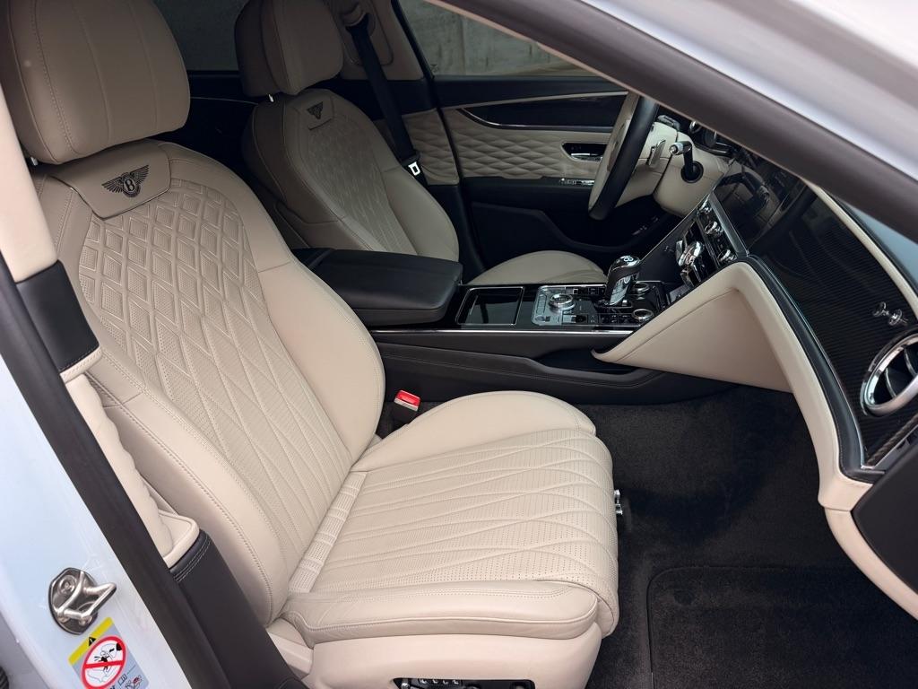 Bentley Flying Spur  2021