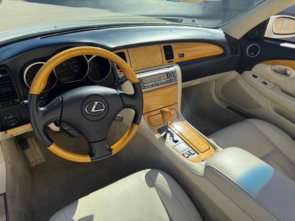 Lexus SC 430 Convertible 2004