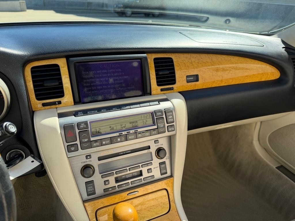 Lexus SC 430 Convertible 2004