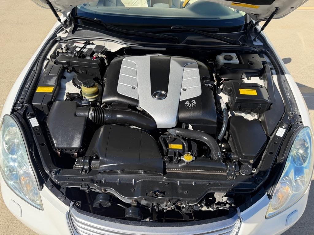 Lexus SC 430 Convertible 2004
